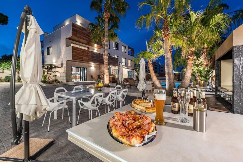 Luxury Casa Con Piscina, Wifi, 150M Dal Mare Apartment Miami Playa Luaran gambar