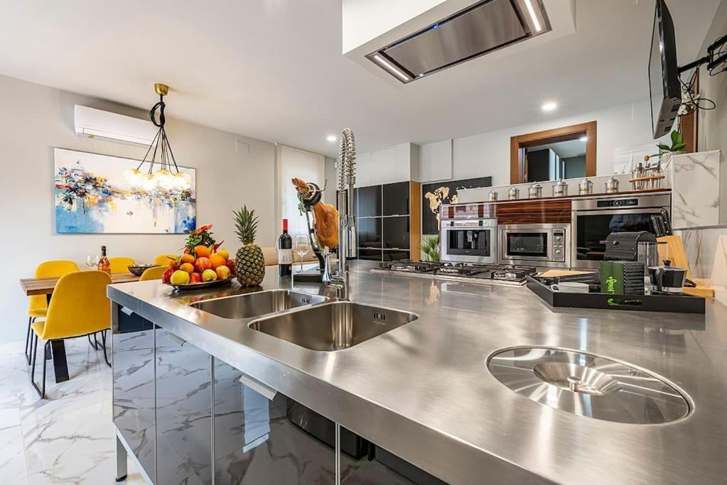 Luxury Casa Con Piscina, Wifi, 150M Dal Mare Apartment Miami Playa Luaran gambar