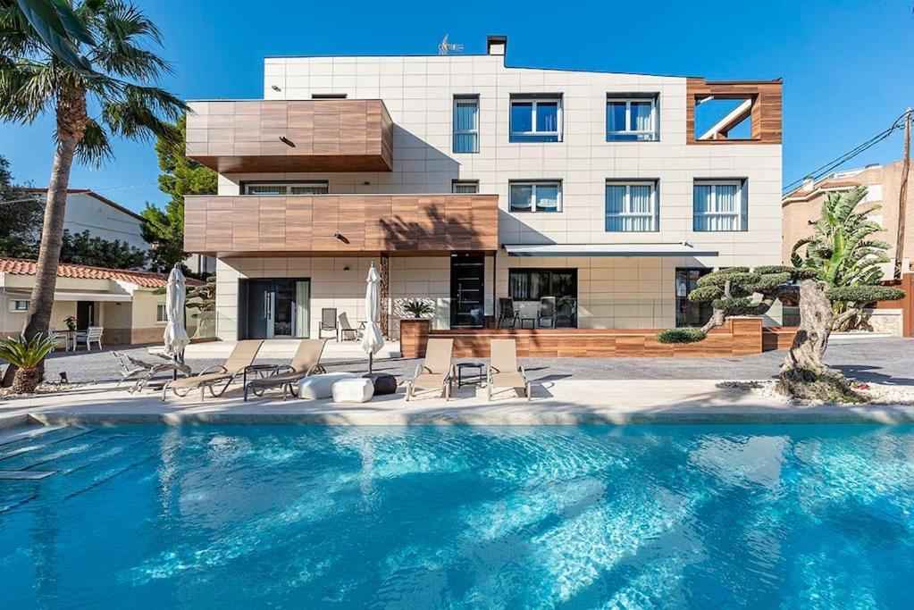 Luxury Casa Con Piscina, Wifi, 150M Dal Mare Apartment Miami Playa Luaran gambar