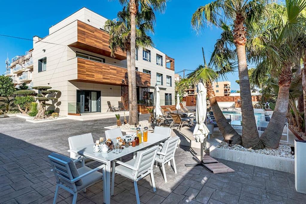 Luxury Casa Con Piscina, Wifi, 150M Dal Mare Apartment Miami Playa Luaran gambar
