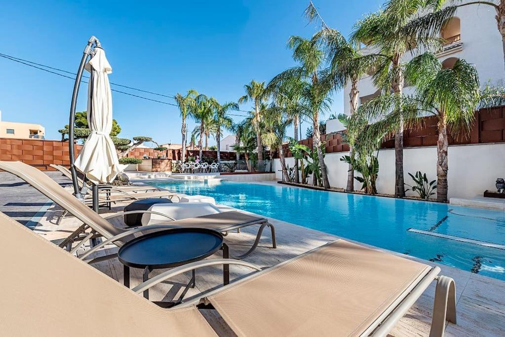 Luxury Casa Con Piscina, Wifi, 150M Dal Mare Apartment Miami Playa Luaran gambar